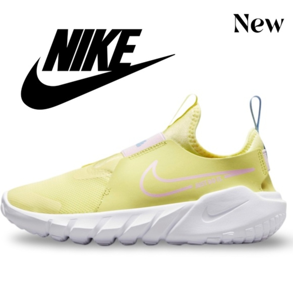 NEW - Nike Flex Runner Yellow Running Shoes Sneakers Athletic Trainers - Sz 4 - Picture 1 of 15